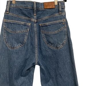 Madewell 11” High Rise Flare Vintage Style size 27 (5/6)